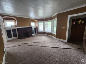 Building Photo - 820 Helmsdale Rd