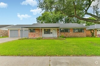 Building Photo - 1105 Velma St