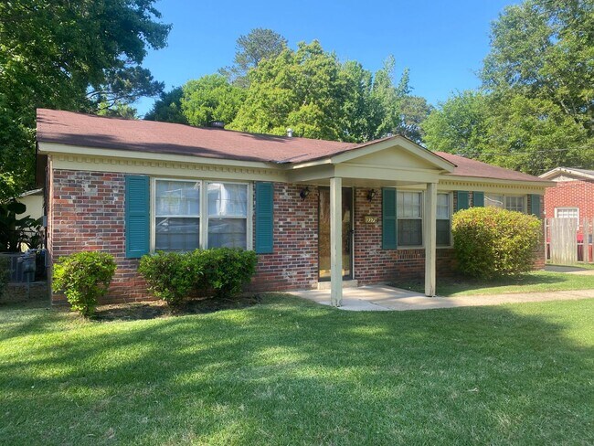 Foto del edificio - 3-Bedroom  cutie ! APPLY today at All3Real...