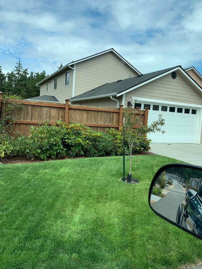 Building Photo - 1573 NW 6th Ave