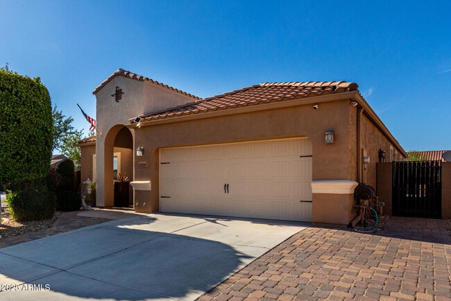 Building Photo - 7578 W Tierra Buena Ln