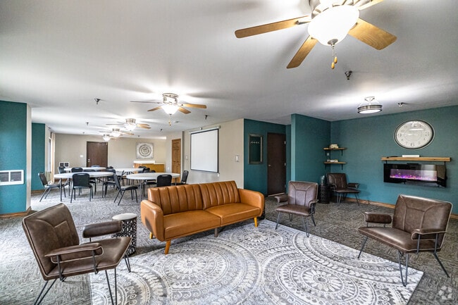 Building Photo - Greenbrook Apartments