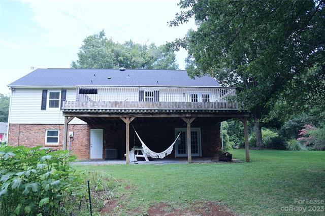 Foto del edificio - 4531 Oakwood Cir