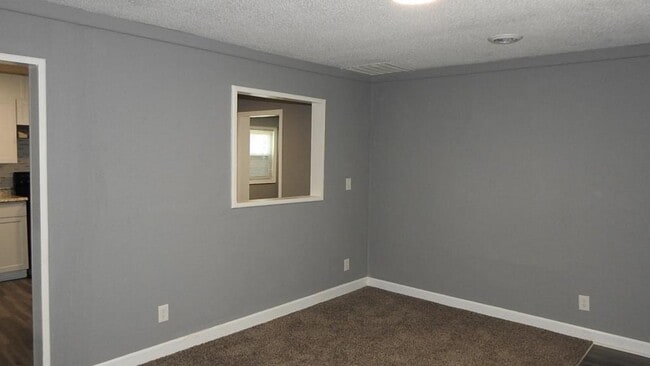 Building Photo - 18722 S Lakeside Ln