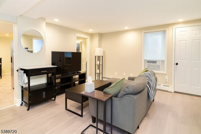 Foto del edificio - 203 Livingston St