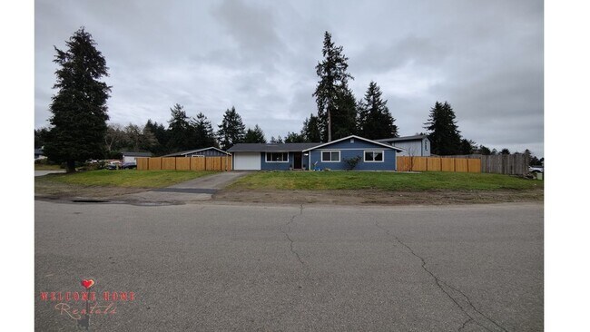 Building Photo - 910 Gregory Way SE