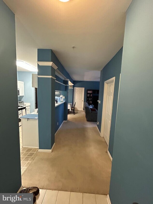 46588 Drysdale Terrace Unit 201, Sterling, VA 20165 Room for Rent in