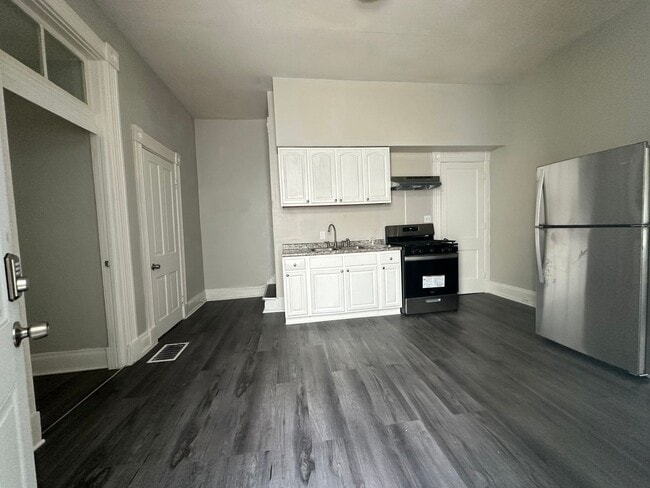 Photo - 1056 Winfield Ave House