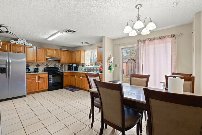 Building Photo - 427 Rosewood Drive Fountain, CO 80817