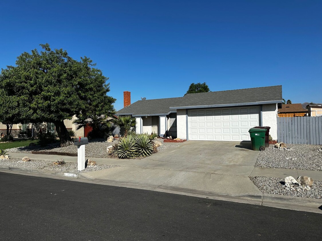 Primary Photo - Turn Key 3 bed/2 bath home for Rent in Mor...