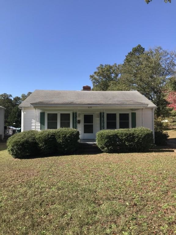 828 Chestnut St, Laurens, SC 29360 House Rental in Laurens, SC