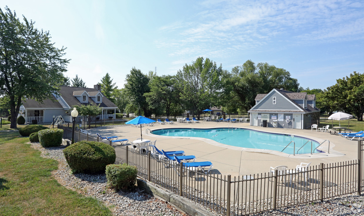 Primary Photo - Heritage Village Apartments