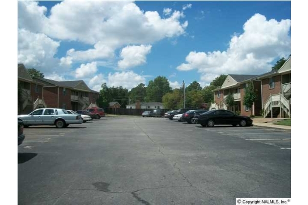 Building Photo - West Ridge Apartments