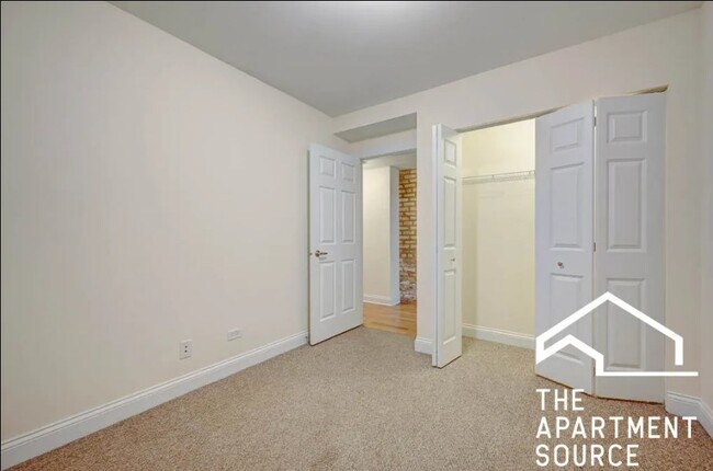 Building Photo - 2838 N Albany Ave