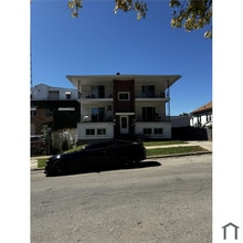 Building Photo - 809 Vine St