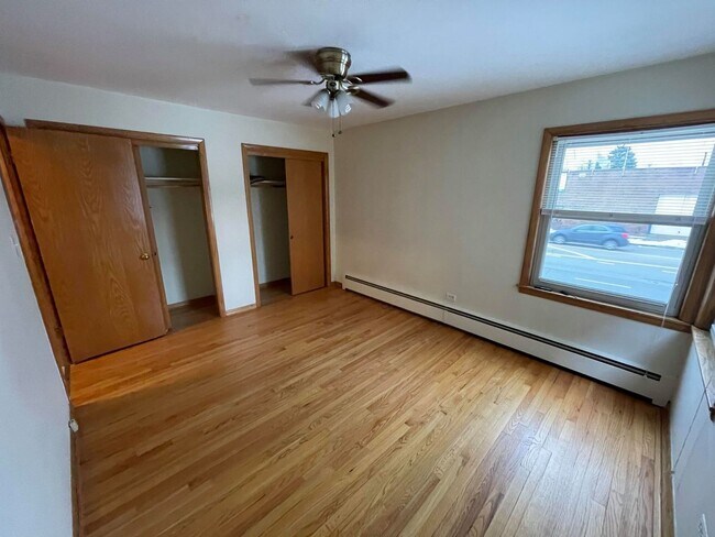 Foto del edificio - 4006 N Pontiac Ave