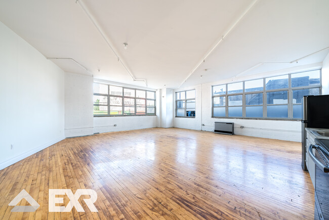 Foto del edificio - 1087 Flushing Ave