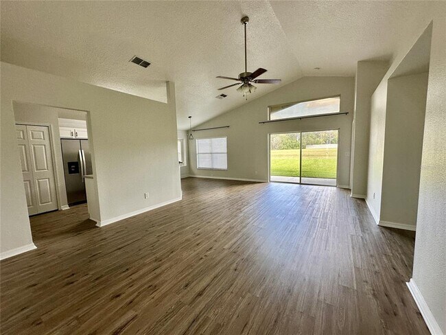 Building Photo - 5339 Los Palma Vista Dr