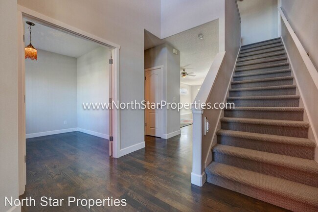 Foto del edificio - 4 br, 4 bath House - 20459 SE Karch Drive