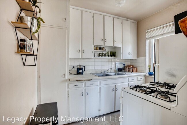 Building Photo - 2 br, 1 bath House - 85 N. Grant Street #24