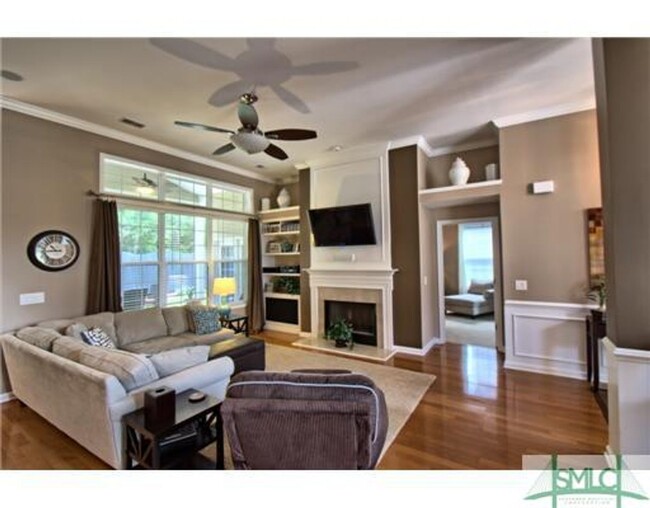 Foto del edificio - 4 bed 2 bath