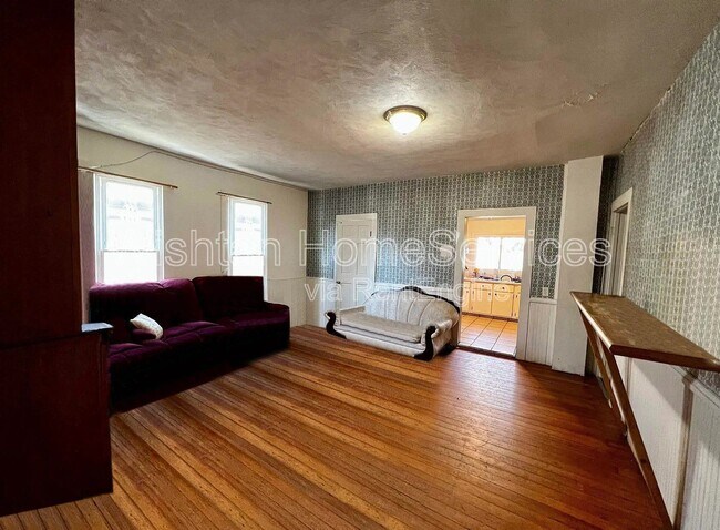 Foto del edificio - 404 W Pierce St