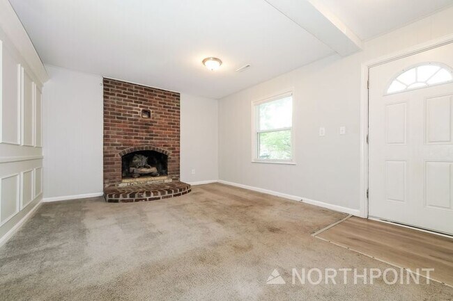 Building Photo - 524 E Linwood Ave