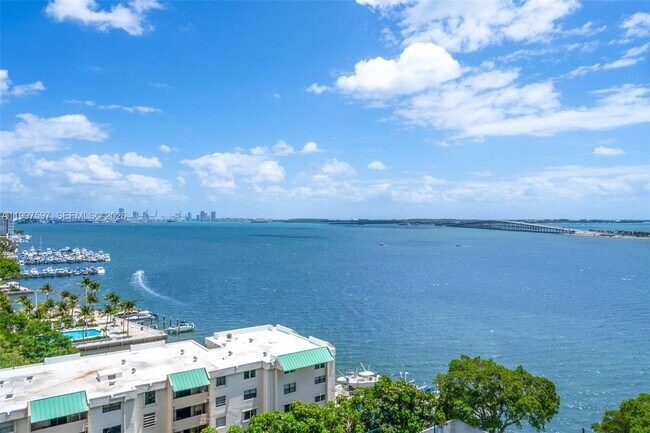 Building Photo - 2333 Brickell Ave
