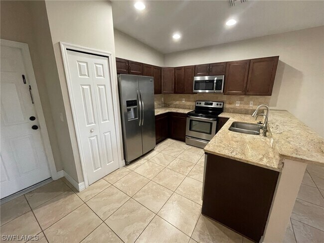 Foto del edificio - 1427 NW 19th St