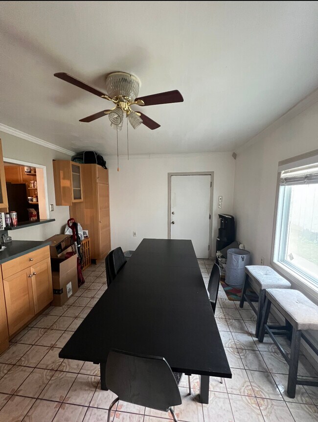 517 W 4th St, Azusa, CA 91702 House Rental in Azusa, CA