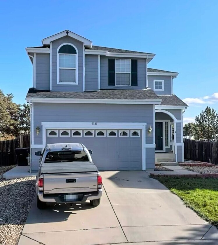 Foto principal - Single Family Home for Rent!