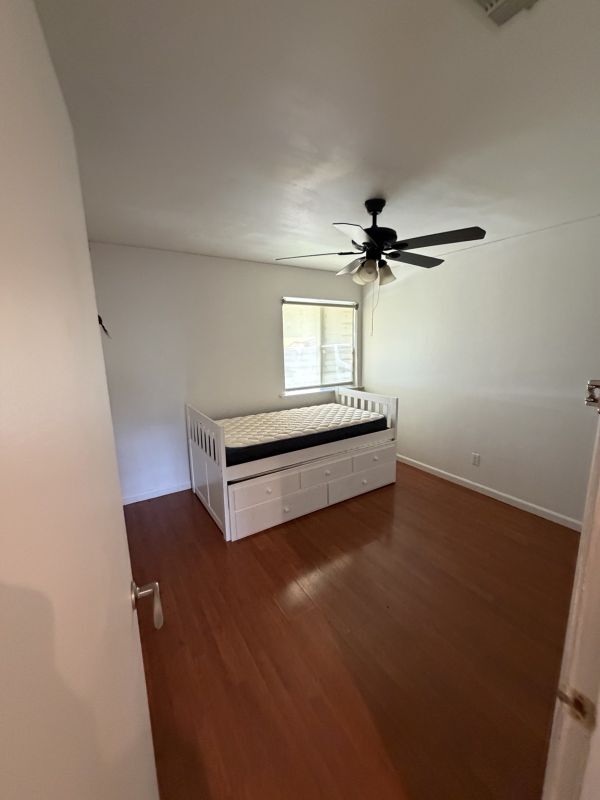 Foto del edificio - 7813 Dominion Way