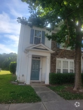Building Photo - 316 Walnut Woods Dr