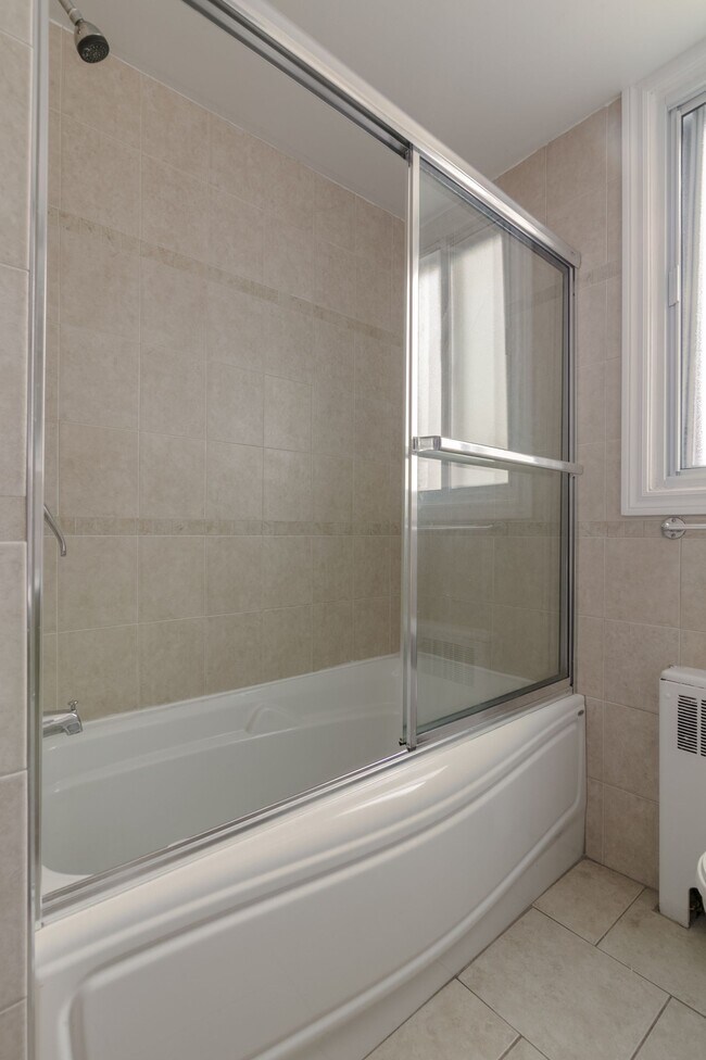Photo du bâtiment - 3010 Av. Van Horne
