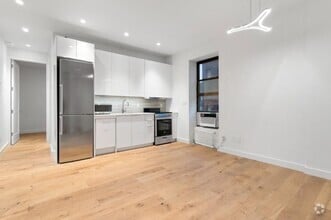 Building Photo - 503 W 22nd St