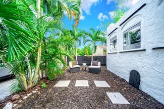 Building Photo - 308 S L St