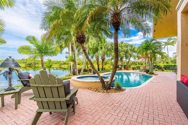 Foto del edificio - 1333 SW 175th Way