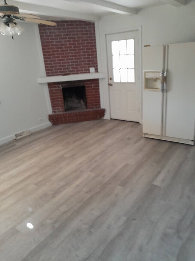 Foto del edificio - 9241 N King Way