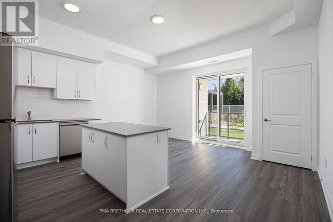 Building Photo - 385 Arctic Red Dr