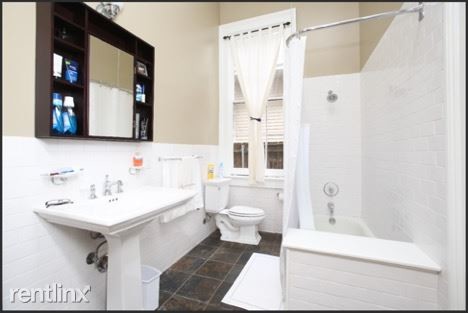 Building Photo - 2 br, 1 bath Condo - 5219 Magazine Street