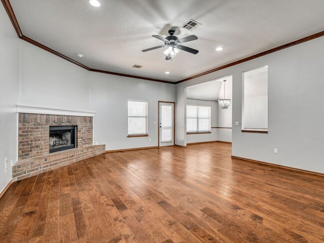 Foto del edificio - New In Moore Home Available now!