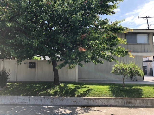 Building Photo - 627 10th St