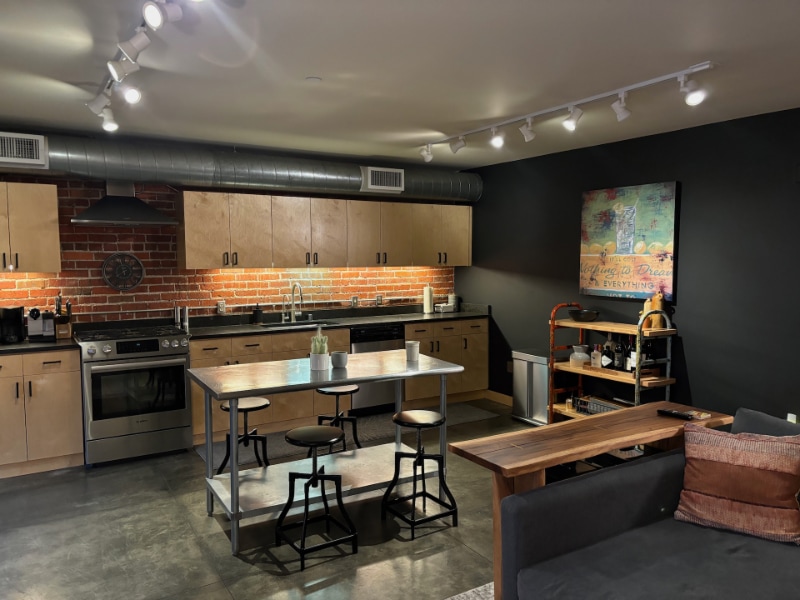 1016 W Railroad Alley Unit 301, Spokane, WA 99201 Condo for Rent in