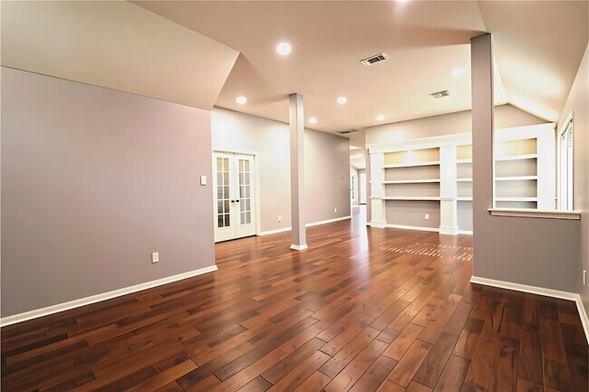 Foto del edificio - 1423 Greenway Village Dr