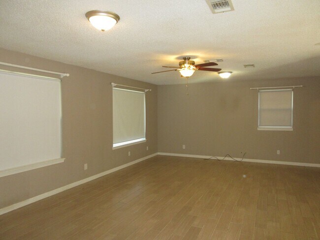 Foto del edificio - Cute 3 Bedroom in Pace