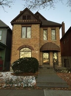 Primary Photo - 758 Neil Ave