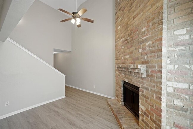 Building Photo - 12266 Wild Pine Dr