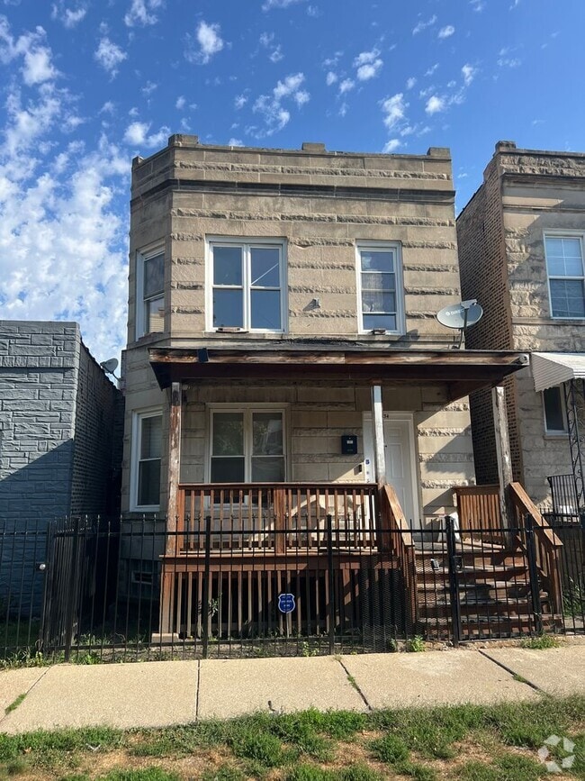 Building Photo - 3334 W Crystal St