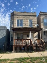 Building Photo - 3334 W Crystal St