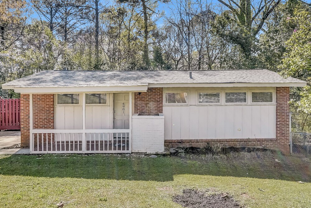Primary Photo - 4901 Scenic View Dr